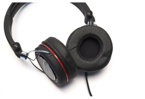 Musical Fidelity MF-100 Headphones