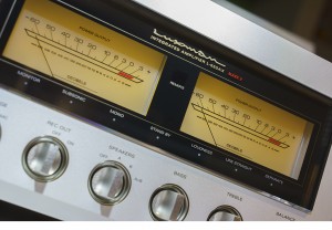 The Luxman L-550AXII Integrated Amplifier